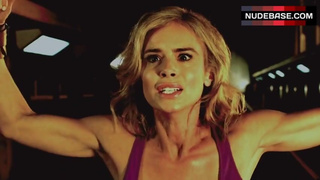 Betsy Russell Pokies Through Top – Saw 3D