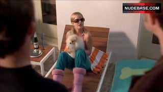 Mena Suvari Bikini Scene – The Dog Problem