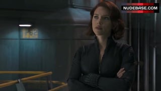 Scarlett Johansson Sexy Scene – The Avengers