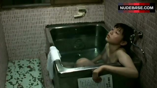 Mayu Ozawa Nude in Bath Tub – Shoujyo