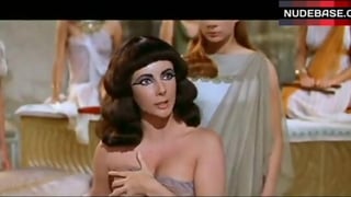 Elizabeth Taylor Erotic Scene – Cleopatra