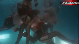 Susan Sarandon Shows Breasts in Underwater – The Rocky Horror Picture Show