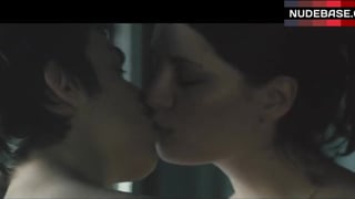 Mischa Barton Kissing in Lingerie – Assassination Of A High School President