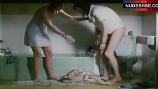 Tilda Swinton Shows Pussy – Female Perversions