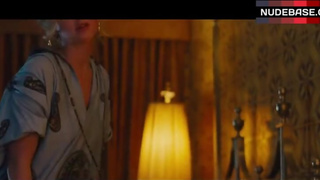 Jennifer Lawrence Hot in Bodysuit – American Hustle
