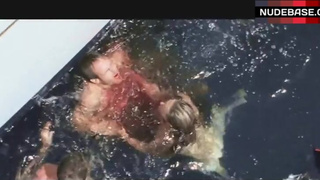 Ali Hillis Butt Under Water – Open Water 2: Adrift