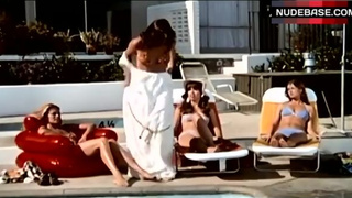 Barbara Leigh Bikini Scene – The Student Nurses