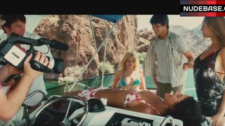 Riley Steele Bikini Scene – Piranha 3D