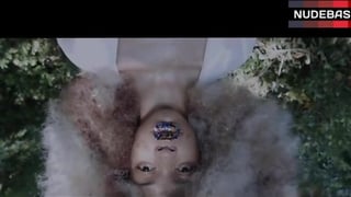 Naomi Kaji Topless – Rainbow