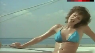 Jeana Tomasina Boobs Scene – The Beach Girls