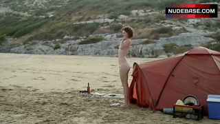 Janina Rudenska Nude on Beach – Ins Blaue