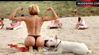 Rifka Lodeizen Shows Tits on Beach – Simon