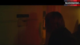 Gwyneth Paltrow Sexy Scene – Mortdecai