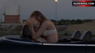 Olivia Ainali Sex in Car – Bordertown