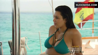 Kim Kardashian West Bikini Scene – Keeping Up With The Kardashians