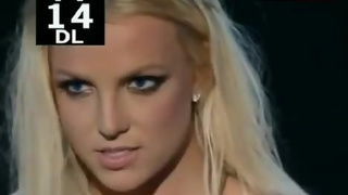 Britney Spears Shaking Breasts to Music – Mtv Video Music Awards