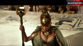 Emma Booth Cleavage – Gods Of Egypt