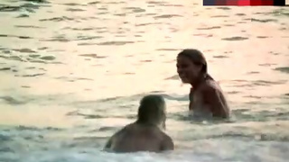 Hope Marie Carlton Full Naked on Beach – Savage Beach