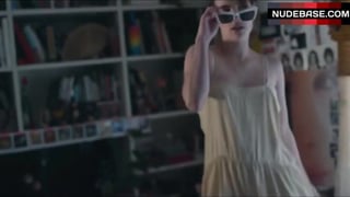Emma Roberts Sexy Scene – Palo Alto