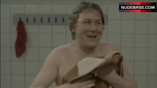 Gina Janssen Nude in Shower – Agent 69 Jensen - I Skyttens Tegn