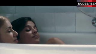 Elena Anaya Lesbian Play in Bathtub – Room In Rome