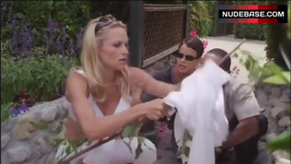 Pamela Anderson Outdoor in Bra – V.I.P.