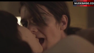 Gaby Hoffmann Shows Boobs in Lesbian Scene – Transparent