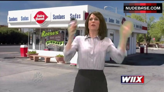 Kristen Wiig Lingerie Scene – Saturday Night Live