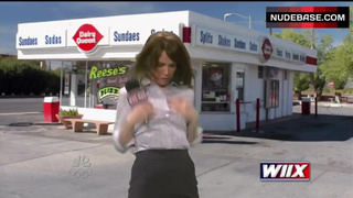 Kristen Wiig Lingerie Scene – Saturday Night Live