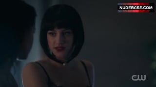 Lili Reinhart Sexy – Riverdale