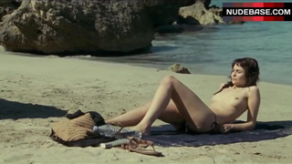 Tuppence Middleton Topless Sunbathing – Trap For Cinderella