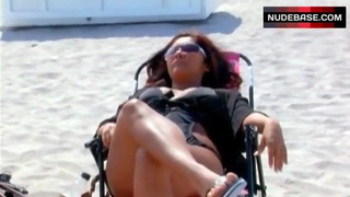 Nicole Snooki Polizzi Sunbathing in Bikini – Jersey Shore