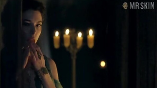 Lucy Lawless in Spartacus: Gods of the Arena