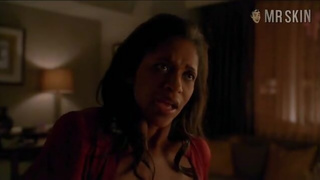 Merrin Dungey in Hung