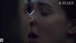 The Best Lesbian Scenes Of 2020