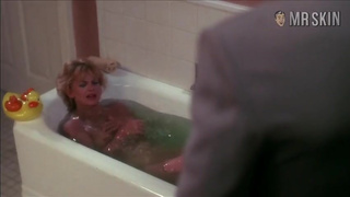 Goldie Hawn And Scarlett Johansson Full Frontal Nudity!