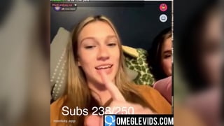 Teen Girls Show Their Boobs on Livestream