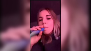 Uses pussy to vape then hits it