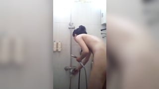 Hiddencam on Asian sister shower voyeur