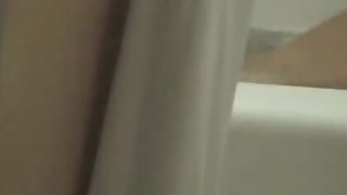 Girlfriend caught masturbating in bathtub