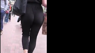Young teen girls booty