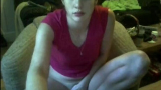 RAT webcam – Cute skinny young girl masturbates