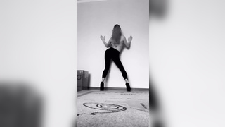 Russian ballerina stolen selfies 30