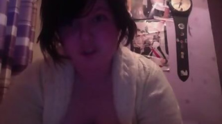 Claim: Sexy webcam babe shows tits