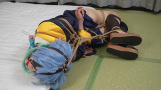 Cosplayer try Hard Hogtied
