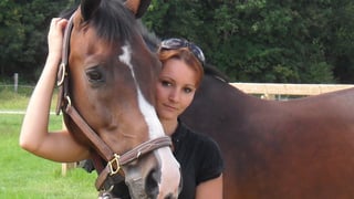 Clochette Lacan Downing in Horse Cum