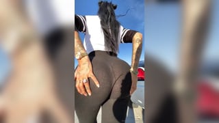 seebrittanya-23-04-2020-33933660-Did a public squirt show for you baby Highest tippers gets the towel