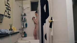 Tessa Fowler Nude Big Tits Shower Video Leaked