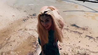 Emily Rinaudo Beach Blowjob POV Cumshot Video Leaked 2