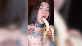 Yoursuccub OnlyFans Banana Sucking Video 2